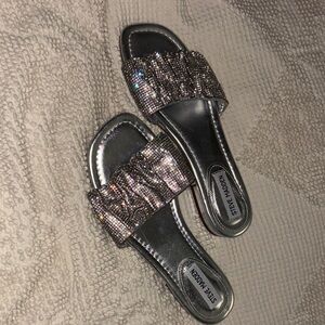 Steve Madden Glittering Silver Slide Sandals size 7, fits 7.5 NEW